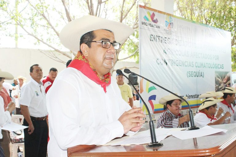 Entregan más de 20 MDP a productores del campo afectados por la sequía en Huetamo y San Lucas
