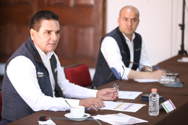 Instruye Silvano Aureoles reforzar educación virtual ante COVID-19
