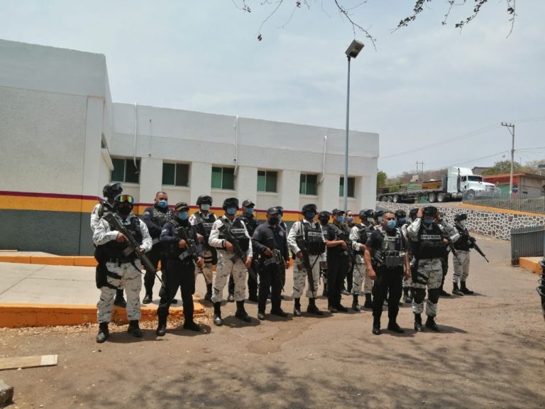 La Guardia Nacional resguarda el hospital de Tuzantla