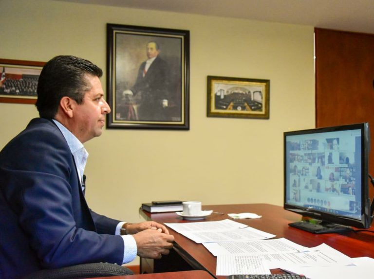 Toño García sostiene reunión con la Secretaría de Economía