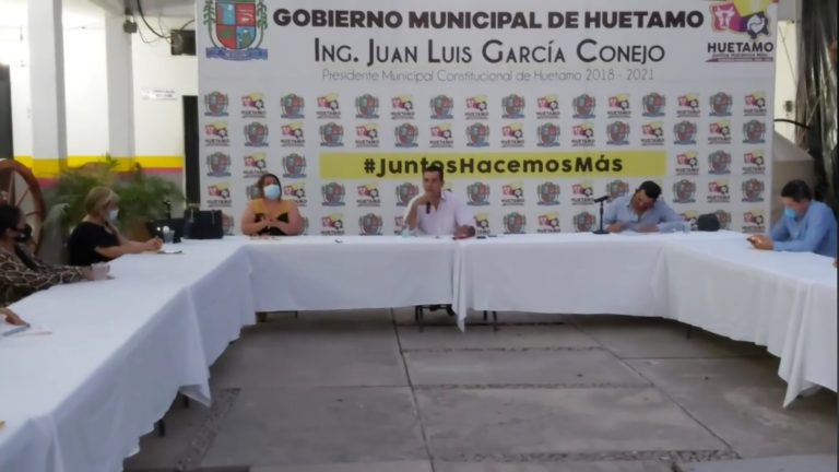 Denuncia el alcalde huetamense nuevos recortes presupuestales del gobierno federal