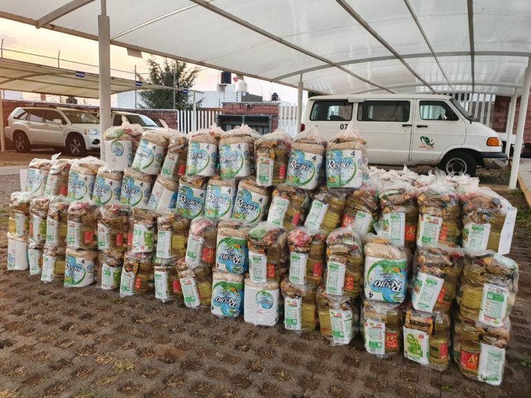 Realiza CECyTEM labor social en beneficio de las familias de niños de albergues rurales de Carácuaro y Paso de Núñez