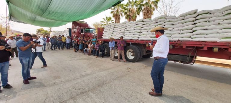 Inicia Programa de Fertilizante Primavera Verano 2020 beneficiando a 112 productores de San Jerónimo