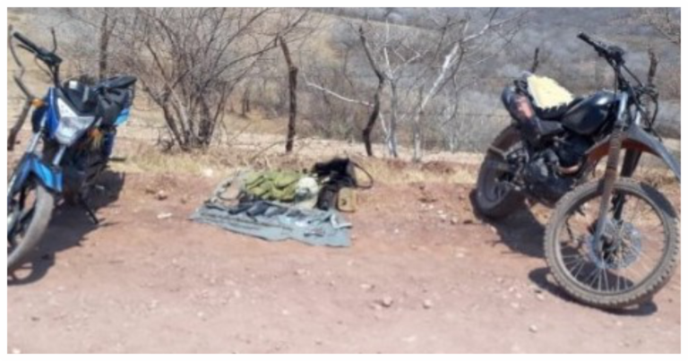 Detienen en Arúa municipio de Huetamo a dos sujetos en posesión de arma de fuego, 92 cartuchos y dos vehículos