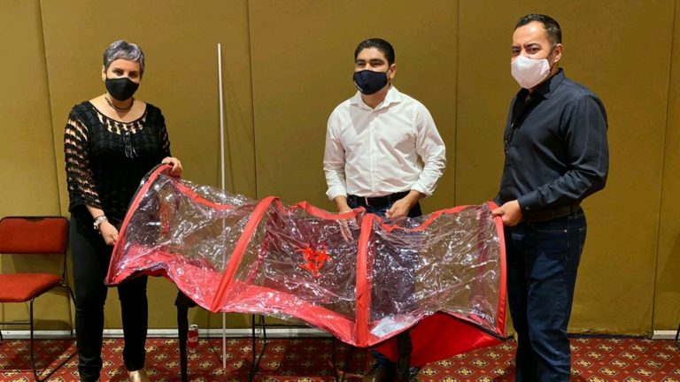 Adquiere Ayuntamiento de Huetamo cápsula con motor de oxigenación para traslados de pacientes con COVID-19