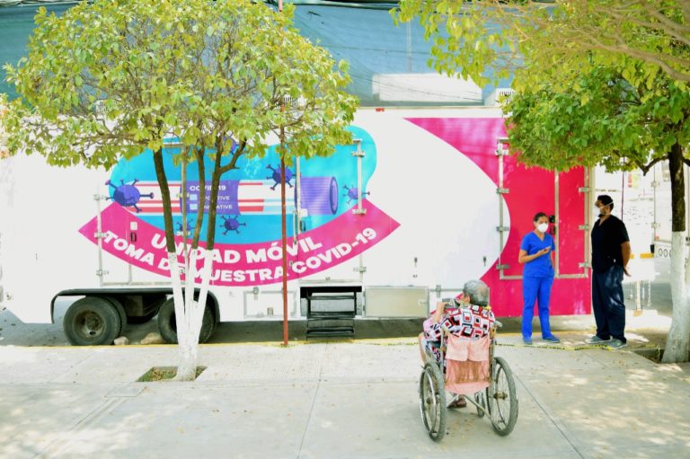 Llega a Huetamo una unidad móvil para la toma de estudios contra el Covid-19