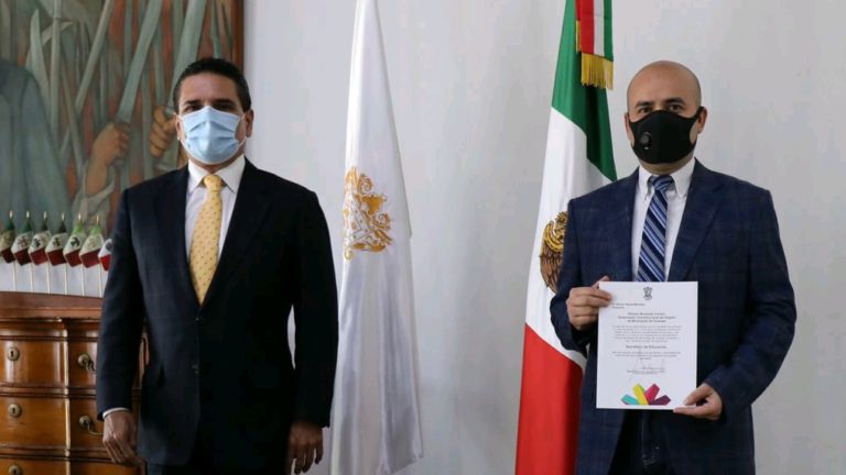Asume Héctor Ayala titularidad de la Secretaría de Educación de Michoacán