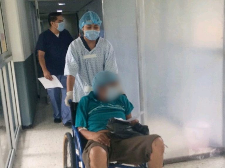 Dos adultos mayores superan COVID-19 en Lázaro Cárdenas