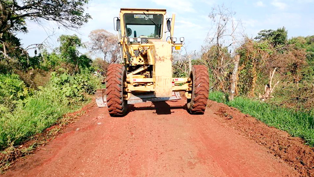 El Gobierno de Michoacán rehabilita 158 kilómetros de caminos rurales en Nocupétaro