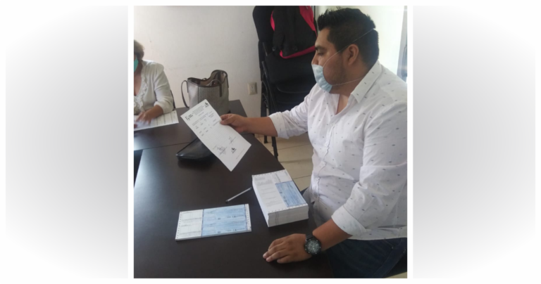 Adiós a los cheques, la SEE anuncia para mañana la entrega de tarjetas bancarias para pagar a los maestros de los municipios de la región Huetamo