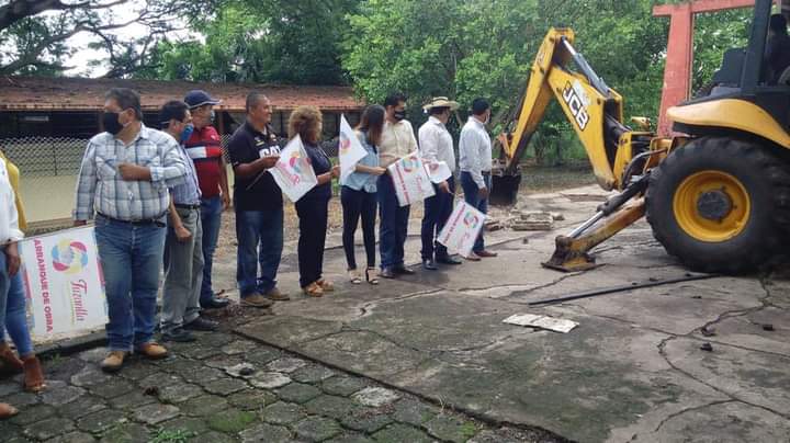 Jazmín Arroyo da arranque a obras de infraestructura educativa para Tuzantla