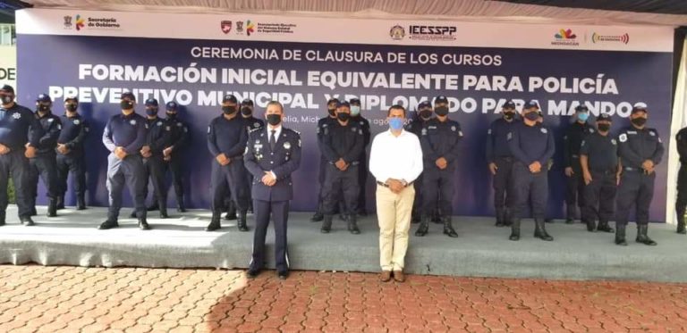 Asiste Juan Luis García Conejo a la Clausura del curso de formación inicial para Policías Municipales de Huetamo