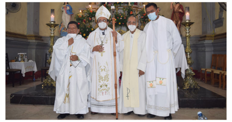 Nombra el obispo Joel Ocampo nuevo párroco de la iglesia de San Juan Bautista de Huetamo