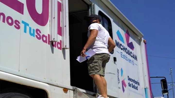 Roban vehículo que transporta muestras de COVID-19 de Lázaro Cárdenas a Morelia