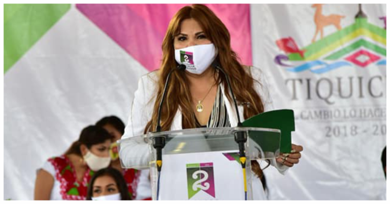 La alcaldesa de Tiquicheo Hortencia Sánchez rindió su segundo informe de gobierno