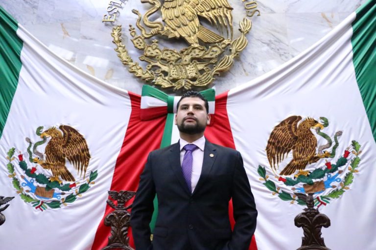 Asume el diputado local por el distrito de Huetamo Octavio Ocampo la presidencia del Congreso del Estado