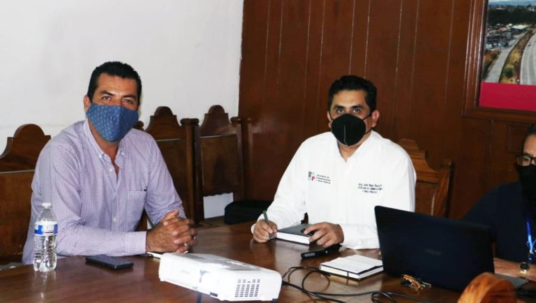 Revisa el alcalde Juan Luis García con el titular de la SCOP, proyecto de la rehabilitación y modernización de la Avenida Madero Norte