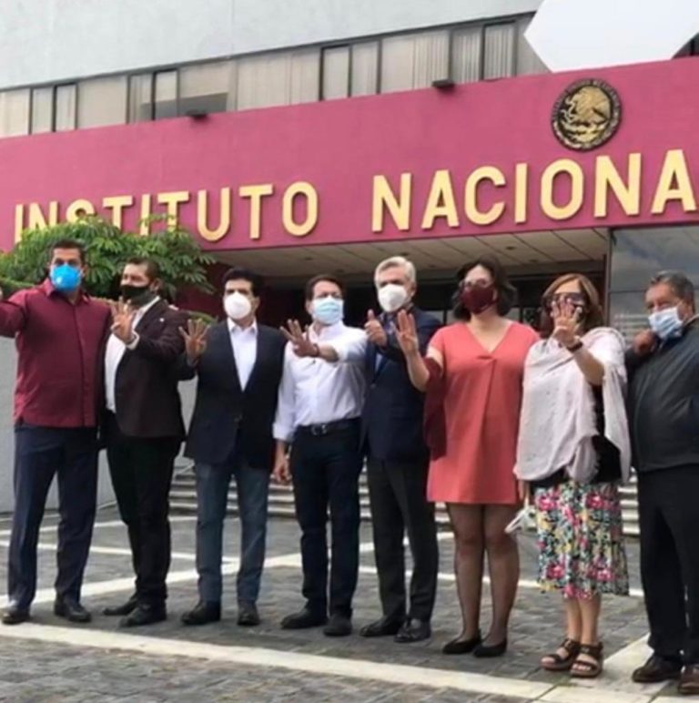 Apoya Cristóbal Arias Mario a Delgado para dirigir a MORENA