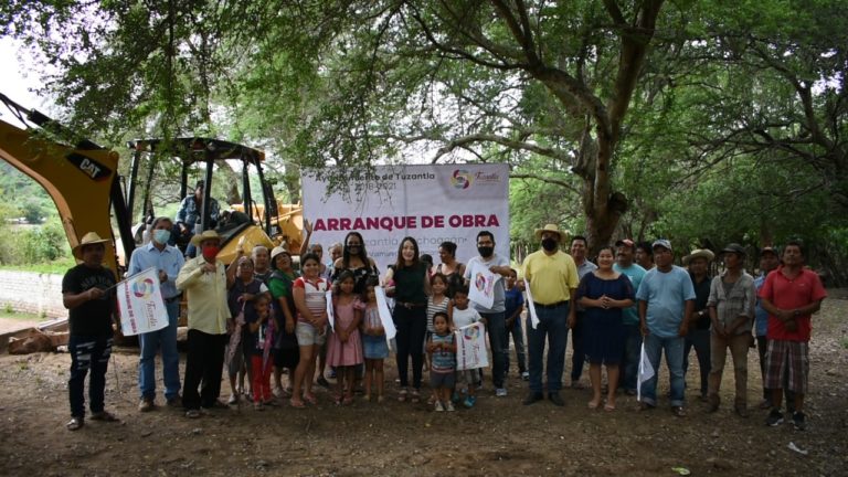 Jazmín Arroyo inicia construcción de domo en la localidad de Caña Quemada