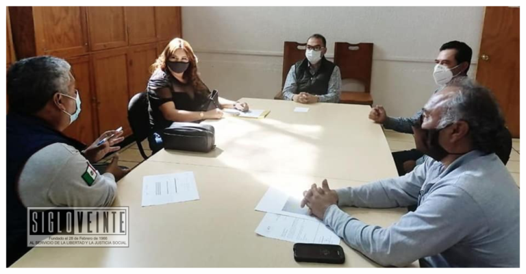 La alcaldesa de Tiquicheo gestiona ante la SCT reparación de carretera federal
