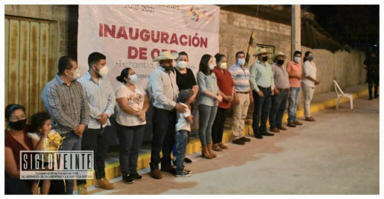 Un logro y compromiso más cumplido señala la edil de Tuzantla al inaugurar la pavimentación de 3 calles