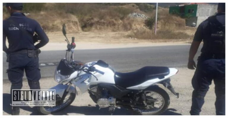 En Nocupétaro fue detenido sujeto con motocicleta robado