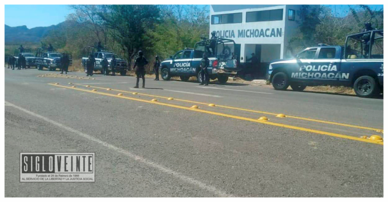 Localizan a menor de edad extraviado cuando caminaba solo por la carretera en Tuzantla