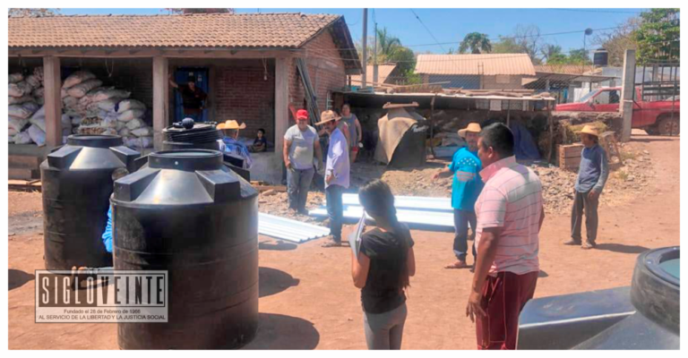 Campesinos de Tiquicheo reciben apoyos de vivienda a más de ocho meses de gestiones