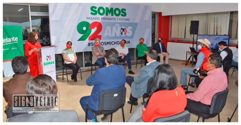 El presidente del PRI Michoacán encabezó el 92 Aniversario del tricolor