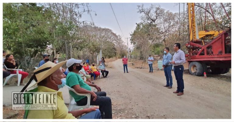 Supervisa Juan Luis García la perforación de pozo profundo y construcción del sistema de agua potable de Los Llanos