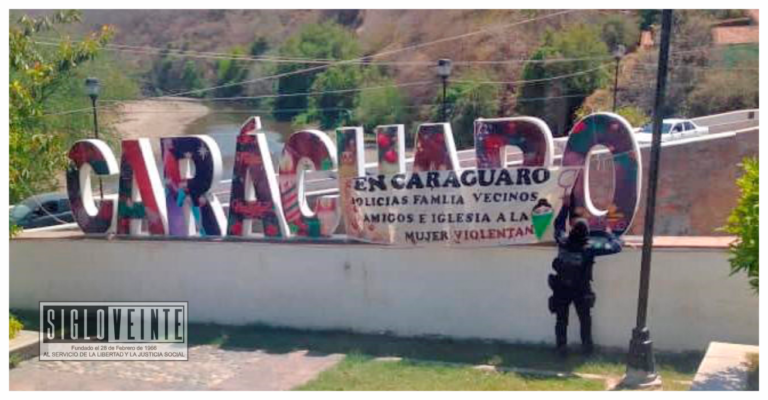 Policía de Carácuaro impide la libre expresión durante la conmemoración del Día Internacional de la Mujer