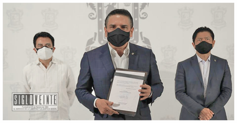 Firma el gobernador decreto de contingencia ambiental para Michoacán