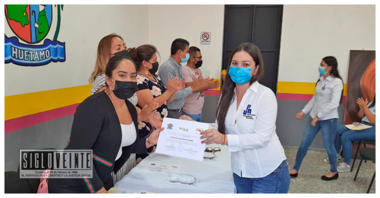 Liberaran su Servicio Social 16 estudiantes de la UPN a través del Ayuntamiento de Huetamo