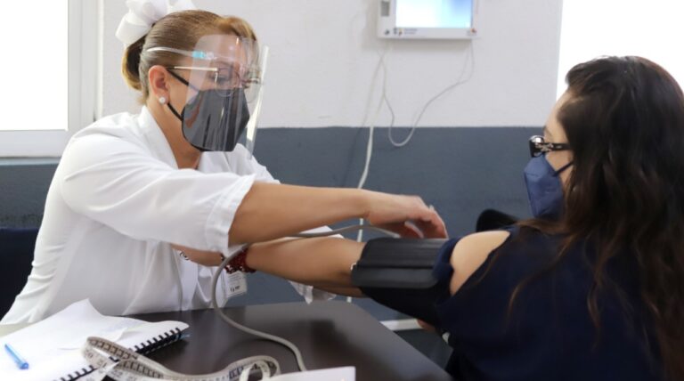 Han fallecido 2 mil 632 michoacanos con hipertensión por COVID-19