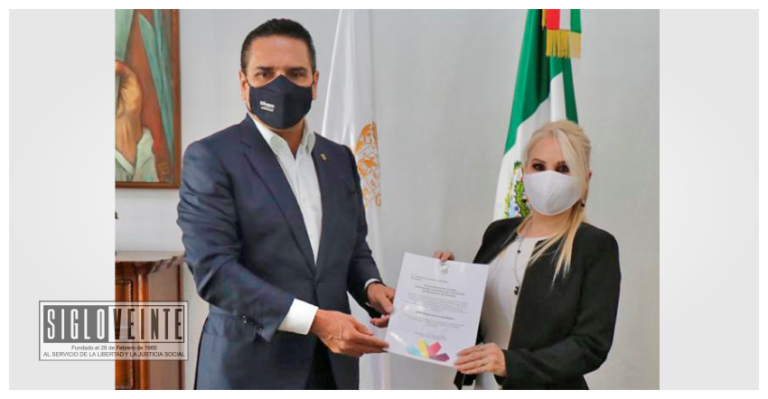 Nombra el gobernador a Yolitzma de la Torre como nueva jefa regional en Huetamo