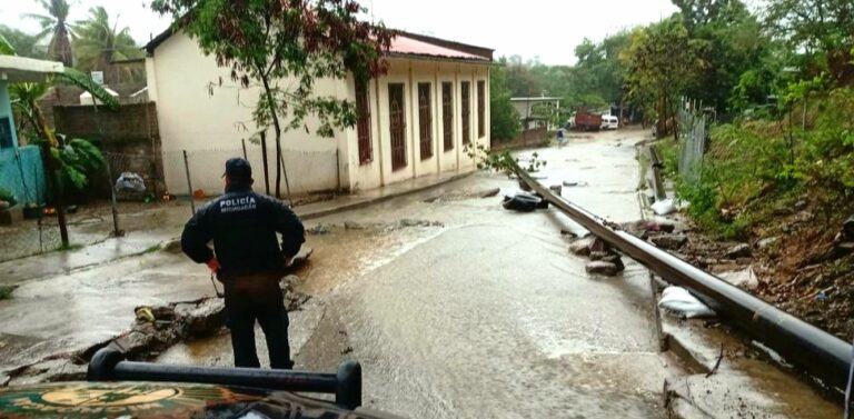 En alerta Protección Civil ante el paso de la Tormenta Tropical “Dolores»