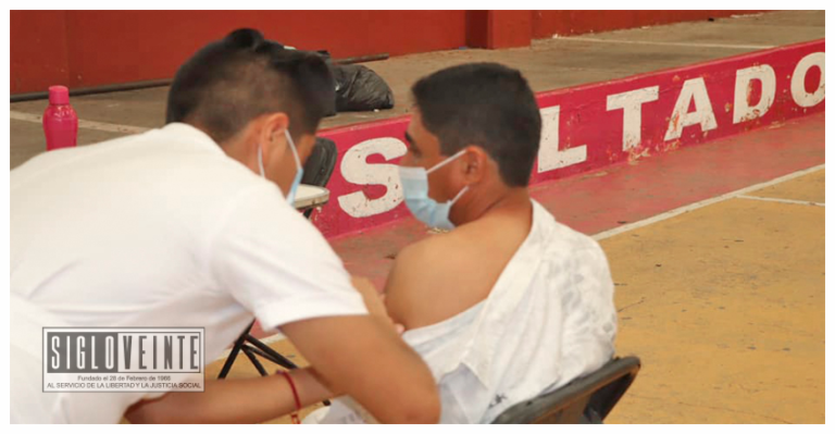 Aplicadas, mil 817 dosis de la vacuna anti COVID-19 a población de 18 a 29 años en Carácuaro, Nocupétaro, Susupuato y Tzitzio