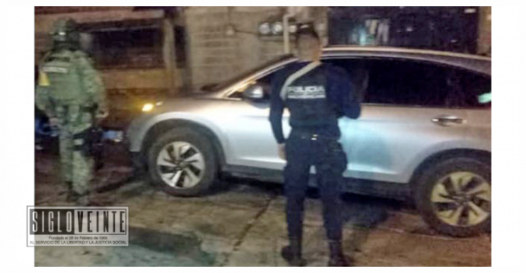 En Tacámbaro aseguran la SSP y la SEDENA camioneta con reporte de robo