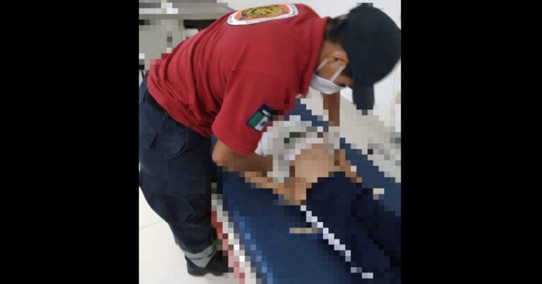 Protección Civil salva a menor que se ahorcó con un cinturón