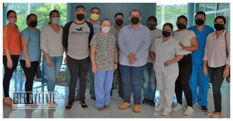 Constata alcalde falta de insumos básicos en el Hospital Comunitario de Carácuaro-Nocupétaro, compromete apoyos