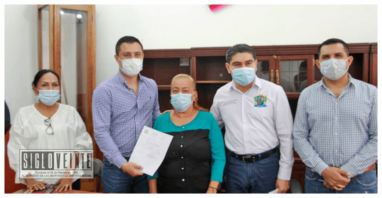 Familias huetamense reciben material de construcción para el mejoramiento de sus viviendas