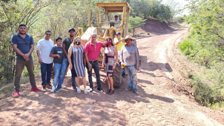 Comienza la rehabilitación del camino El Salitre – Presa del Gallo en el municipio de Tiquicheo