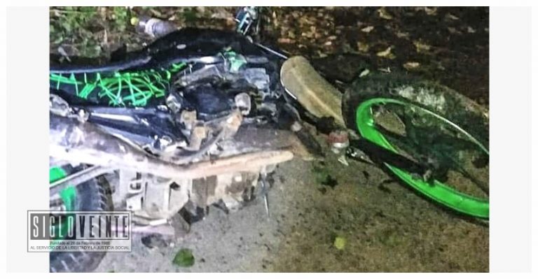 Hombre muere al derrapar su motocicleta
