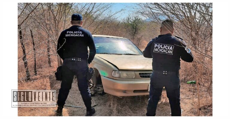 En Purechucho, la Policía Michoacán localiza vehículo desvalijado con reporte de robo