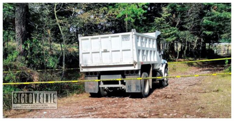 Encuentran cadáver en un camión de volteo a orillas de la carretera Zitácuaro–Toluca