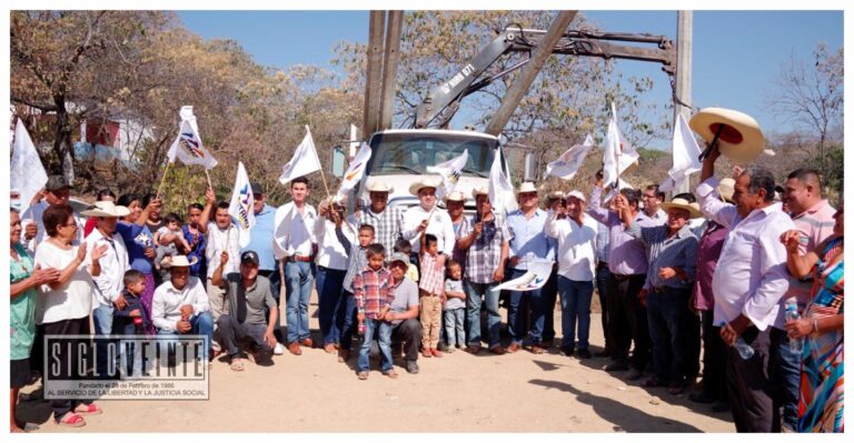 Inicia la electrificación de la comunidad de La Piñuela beneficiando a 92 habitantes