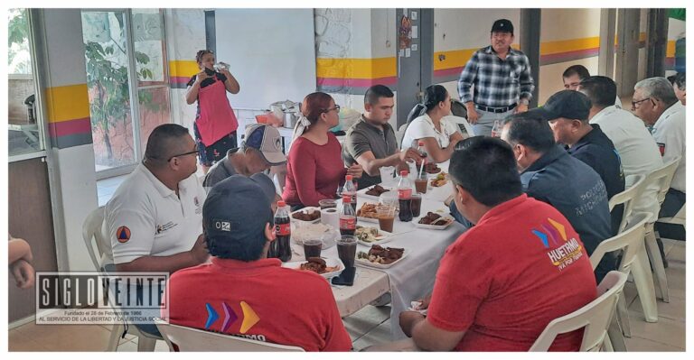 Carnicería El Mexicano brinda convivio a los elementos de Protección Civil Municipal y Bomberos de Huetamo, por apoyarlos durante el incendio de la semana pasada