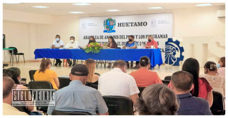 Comenzó en la región Huetamo, el análisis del plan y programas de estudio para el diseño de los Libros de Texto Gratuitos de Educación Básica