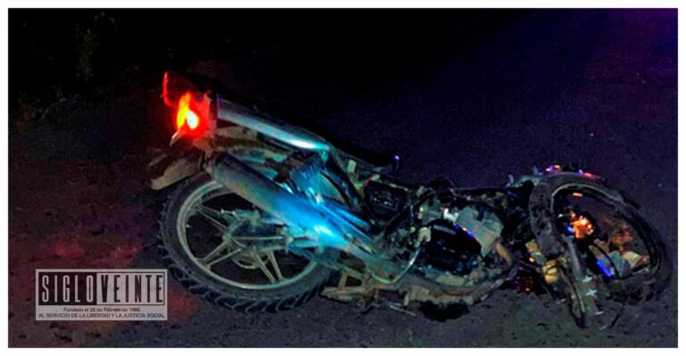 Conocido músico de Huetamo sufrió severas lesiones al derrapar en su moto, venía de una tocada en Purechucho