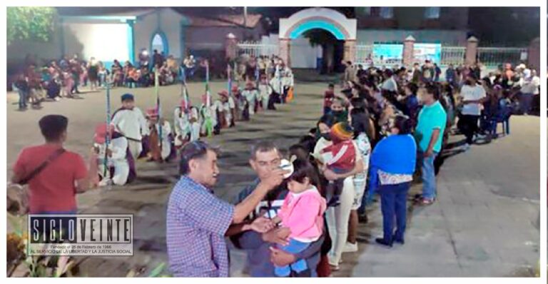 El pueblo San Juan Acatitlán del Estado de México, comienza su peregrinaje para venerar al Cristo Negro de Carácuaro